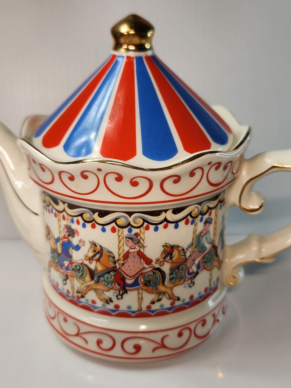 Sadler "Edwardian Entertainments Carousel" Teapot / Mini  Staffordshire 80s UK
